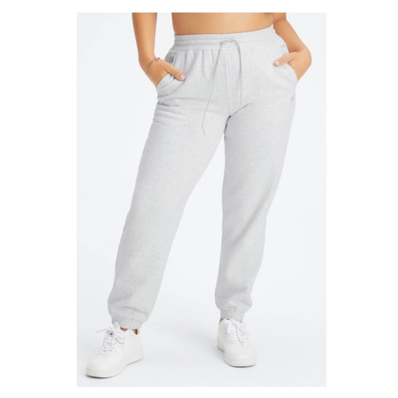 FABLETICS Forever Fleece Go-To Sweatpants Size L Soft Grey Heather/Gravity Grey - Picture 1 of 12